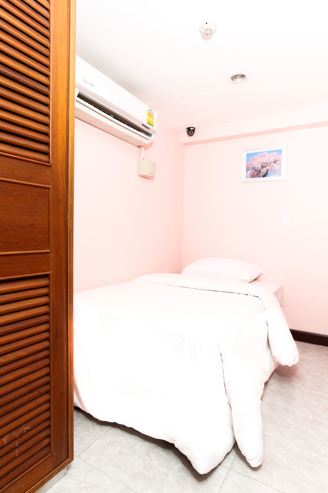 Hotel 8 Sukhumvit Nana 3*